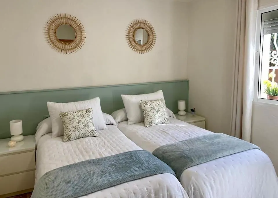 Casa Encantadora Y Confortable En Malaga. 0*,  España